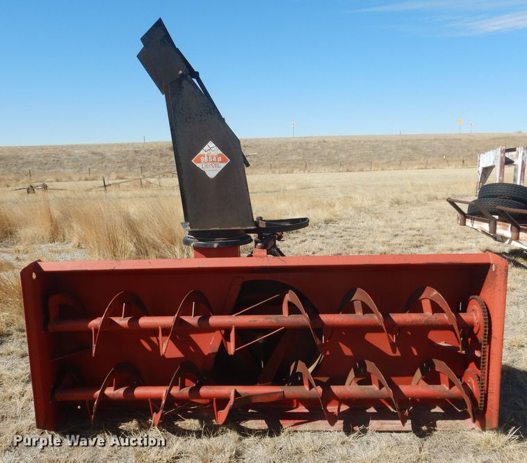 image for item DG4679 1995 Red Devil 9654B snow blower