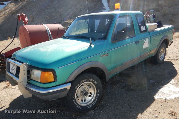image for item DG4684 1993 Ford Ranger XLT  SuperCab pickup truck