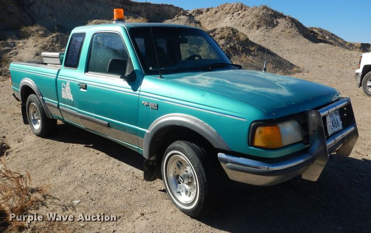 image for item DG4684 1993 Ford Ranger XLT  SuperCab pickup truck