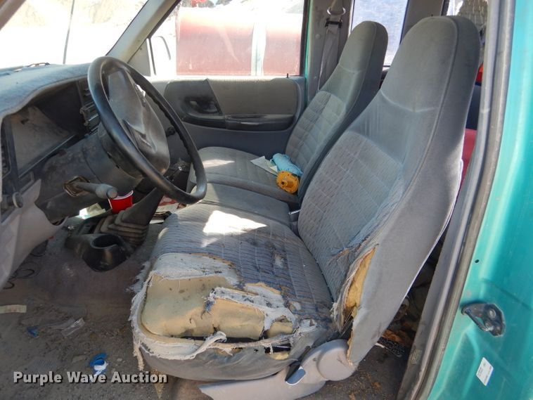 image for item DG4684 1993 Ford Ranger XLT  SuperCab pickup truck
