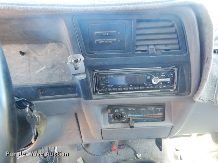 image for item DG4684 1993 Ford Ranger XLT  SuperCab pickup truck