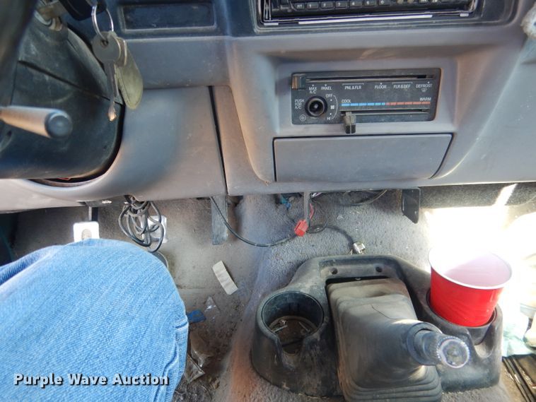 image for item DG4684 1993 Ford Ranger XLT  SuperCab pickup truck