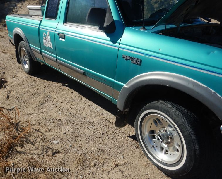 image for item DG4684 1993 Ford Ranger XLT  SuperCab pickup truck