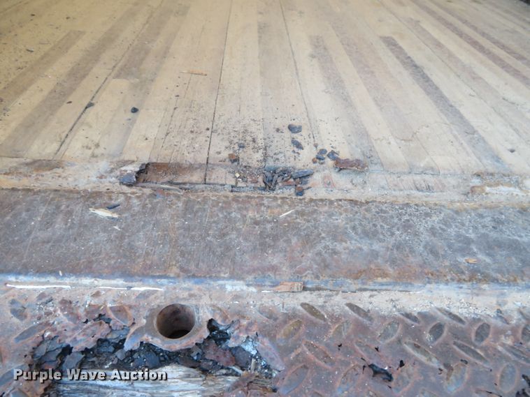 image for item DH0708 1999 Freightliner FL70  box truck