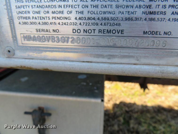 image for item DH0708 1999 Freightliner FL70  box truck