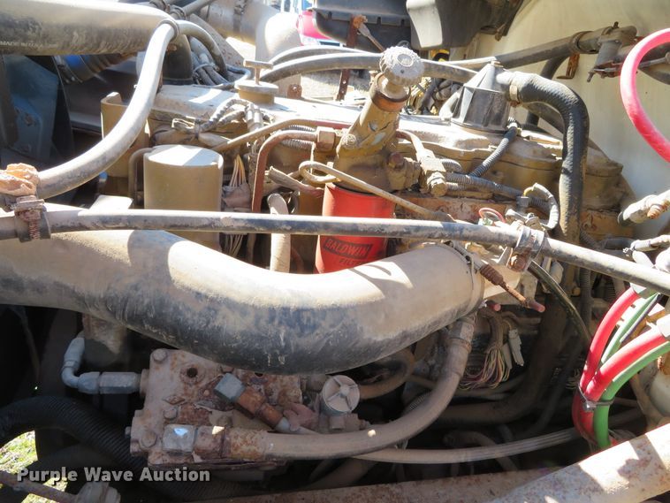 image for item DH0708 1999 Freightliner FL70  box truck