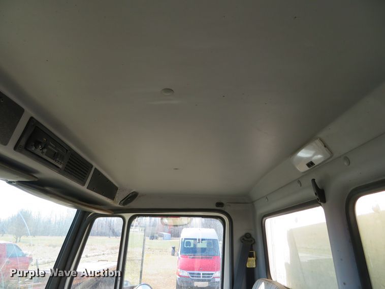 image for item DH0708 1999 Freightliner FL70  box truck