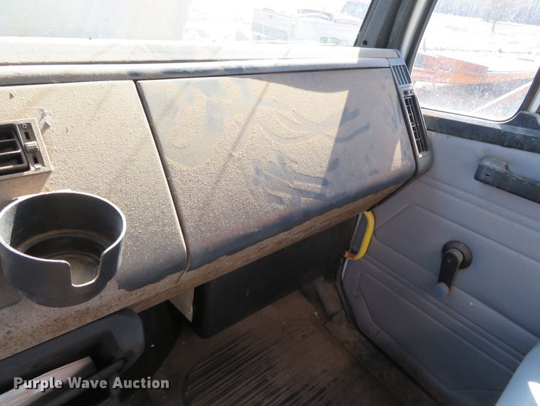 image for item DH0708 1999 Freightliner FL70  box truck