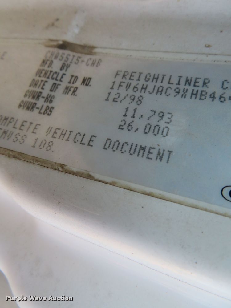 image for item DH0708 1999 Freightliner FL70  box truck