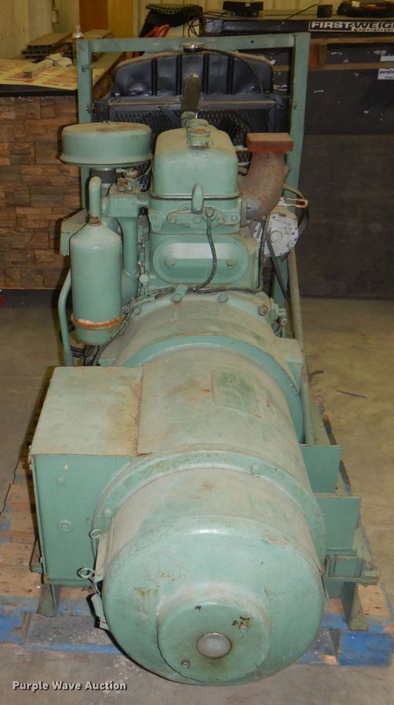 image for item DH5457 Detroit  generator