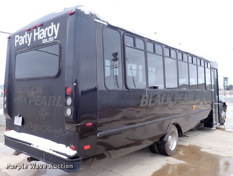 image for item DJ0042 2000 El Dorado 3400  party bus