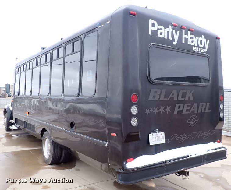 image for item DJ0042 2000 El Dorado 3400  party bus