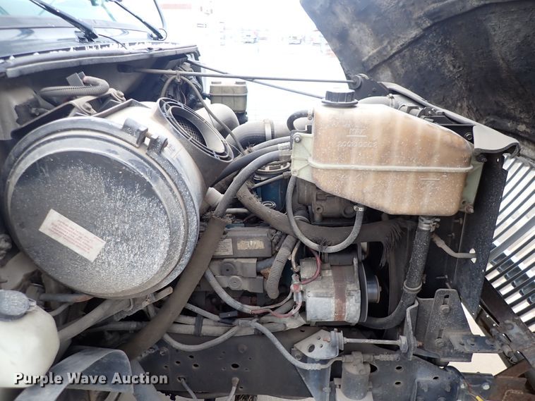 image for item DJ0042 2000 El Dorado 3400  party bus