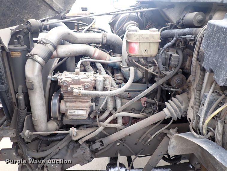 image for item DJ0042 2000 El Dorado 3400  party bus