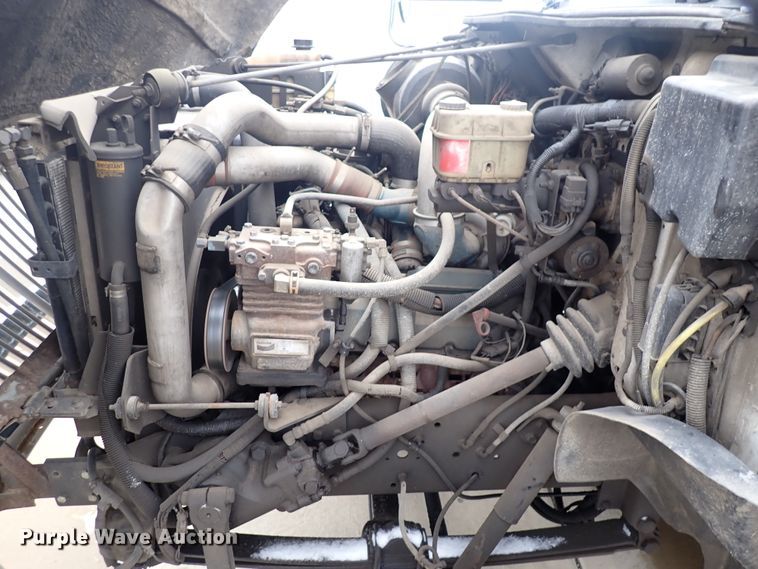 image for item DJ0042 2000 El Dorado 3400  party bus