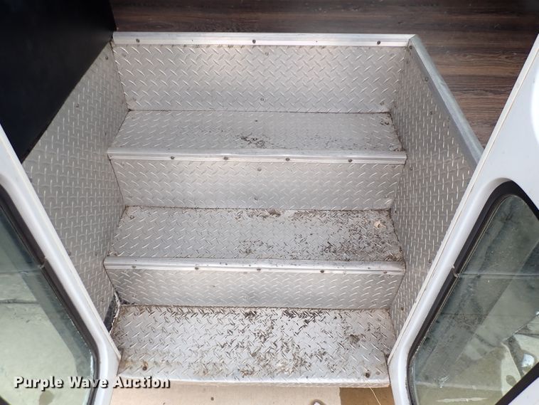 image for item DJ0042 2000 El Dorado 3400  party bus