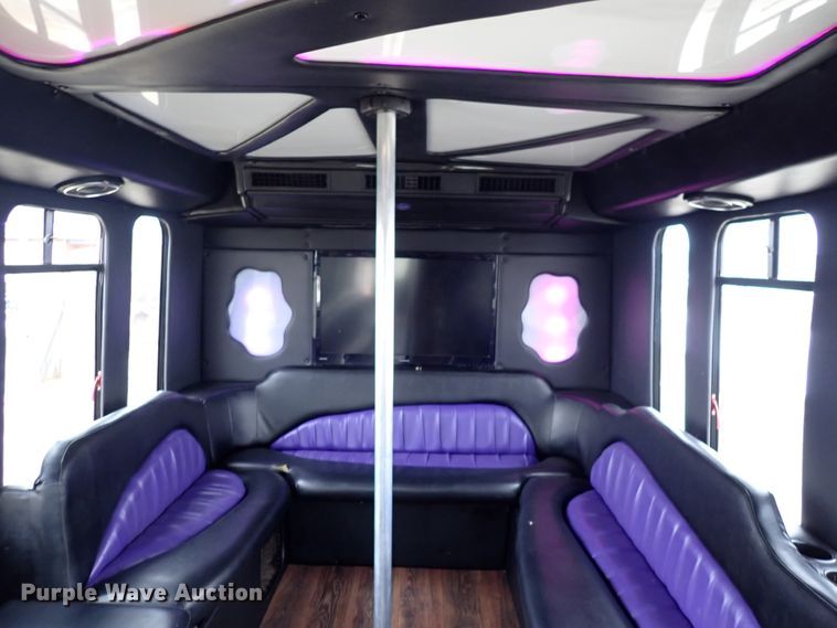 image for item DJ0042 2000 El Dorado 3400  party bus