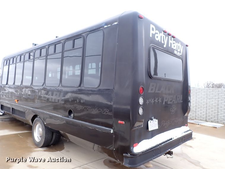 image for item DJ0042 2000 El Dorado 3400  party bus