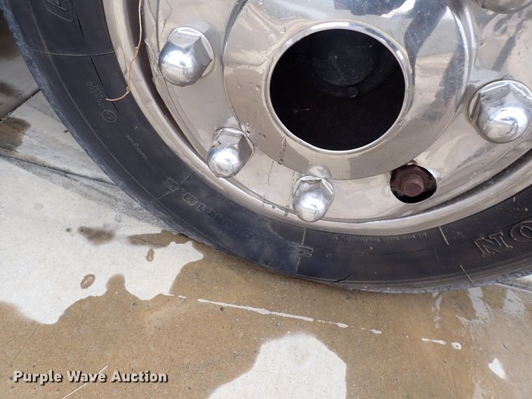 image for item DJ0042 2000 El Dorado 3400  party bus