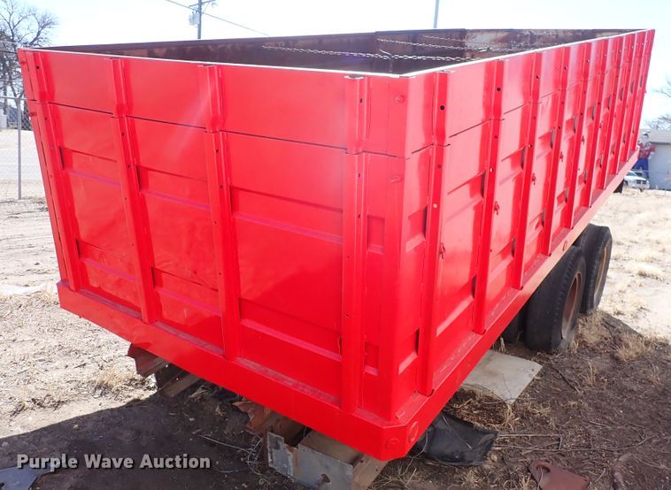 image for item DJ0069 Steel dump bed with chassis