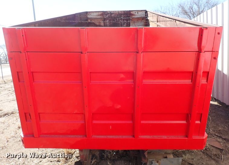 image for item DJ0069 Steel dump bed with chassis