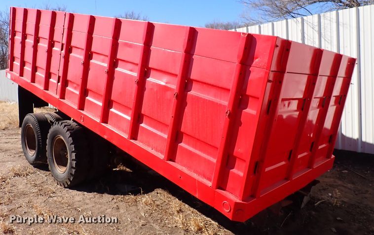 image for item DJ0069 Steel dump bed with chassis