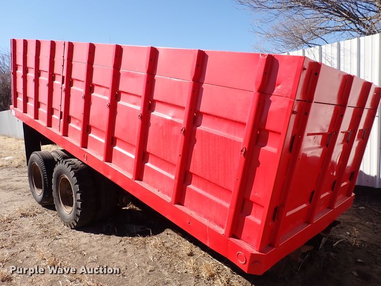 image for item DJ0069 Steel dump bed with chassis