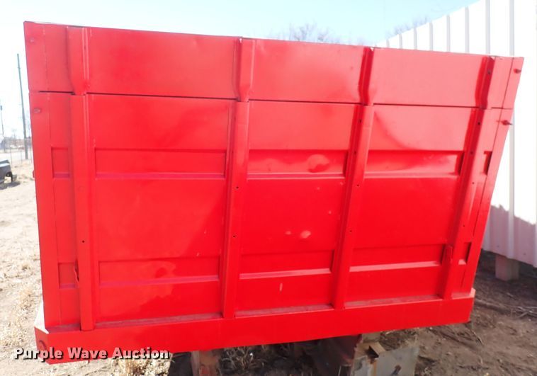 image for item DJ0069 Steel dump bed with chassis