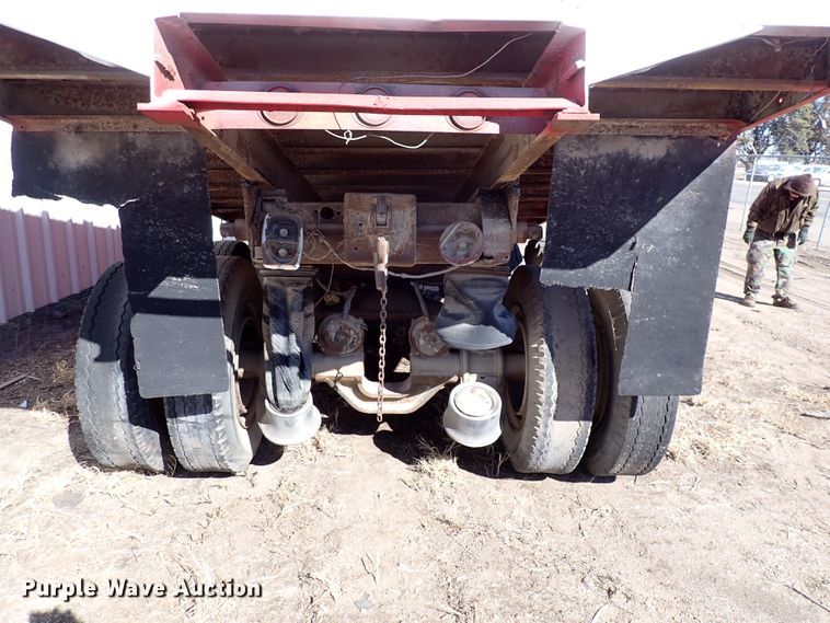 image for item DJ0069 Steel dump bed with chassis