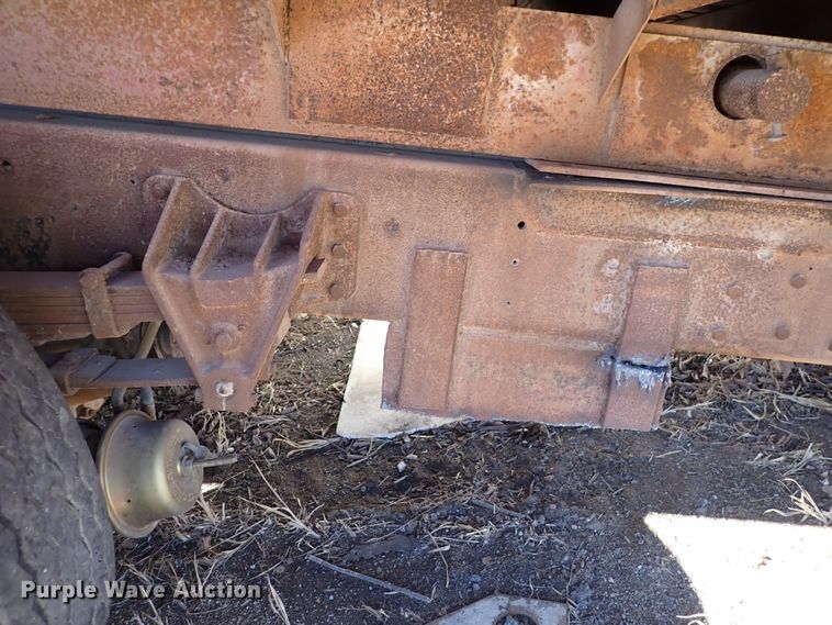 image for item DJ0069 Steel dump bed with chassis