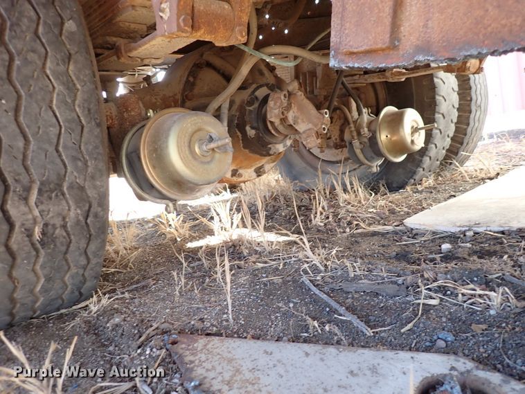 image for item DJ0069 Steel dump bed with chassis