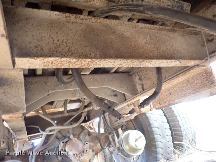 image for item DJ0069 Steel dump bed with chassis