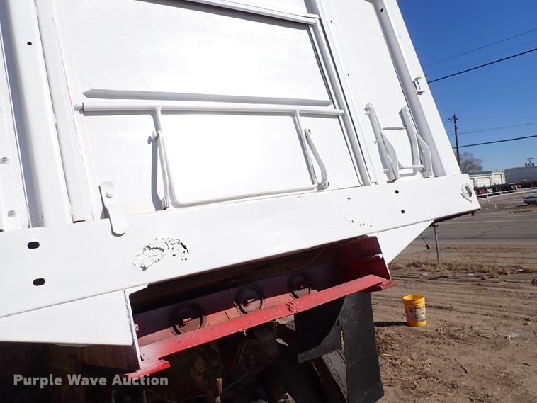 image for item DJ0069 Steel dump bed with chassis