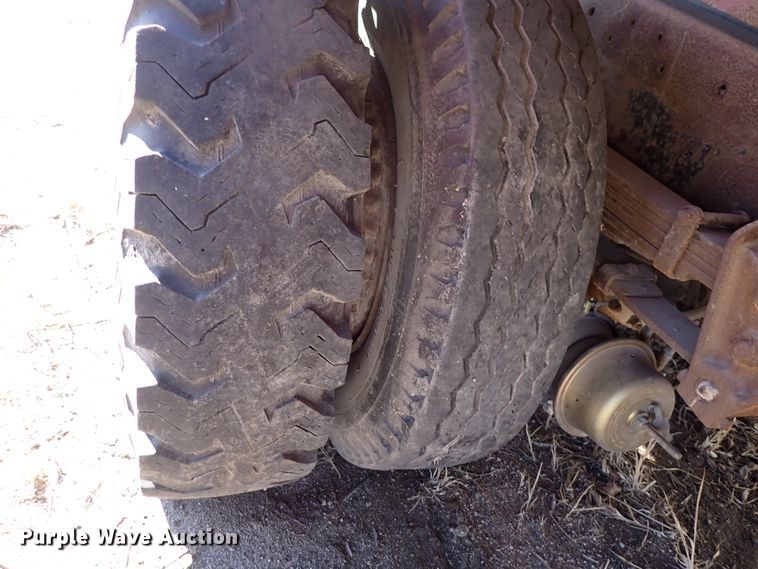 image for item DJ0069 Steel dump bed with chassis