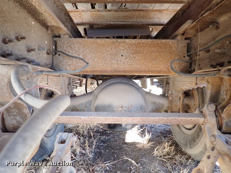 image for item DJ0069 Steel dump bed with chassis