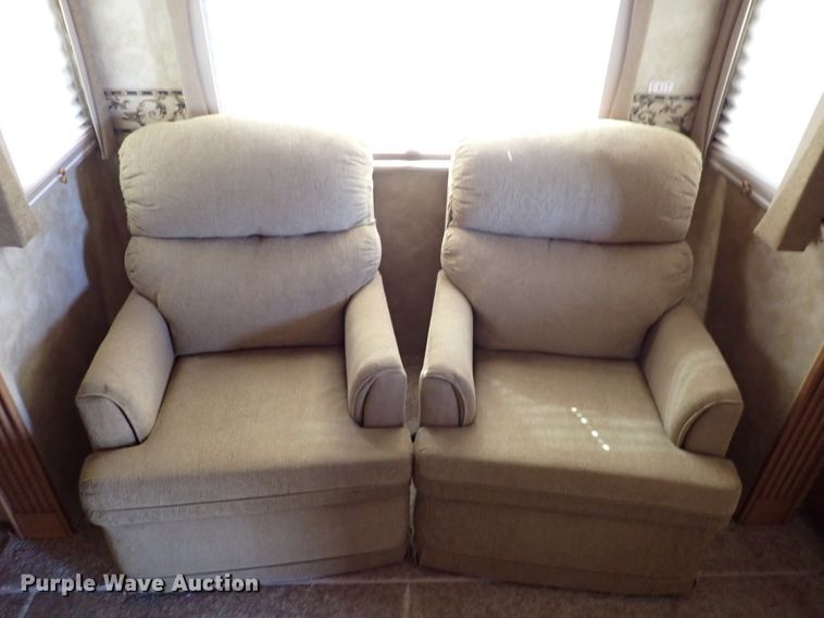 image for item DJ0094 2008 Heartland Big Horn  camper