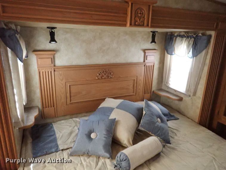 image for item DJ0094 2008 Heartland Big Horn  camper