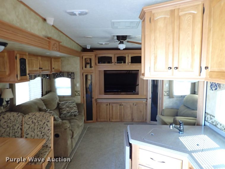 image for item DJ0094 2008 Heartland Big Horn  camper