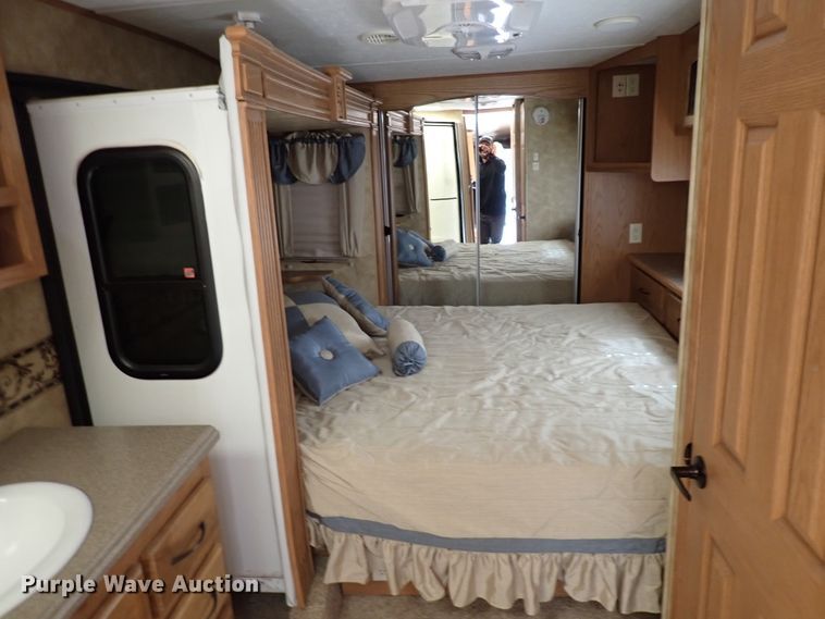 image for item DJ0094 2008 Heartland Big Horn  camper