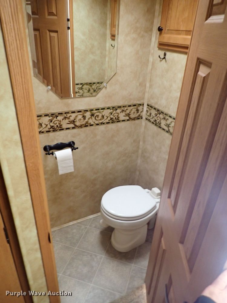 image for item DJ0094 2008 Heartland Big Horn  camper