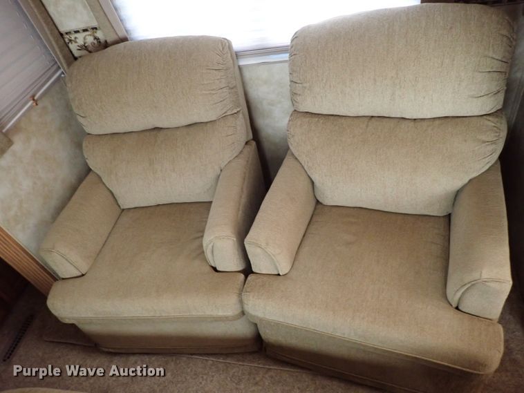 image for item DJ0094 2008 Heartland Big Horn  camper