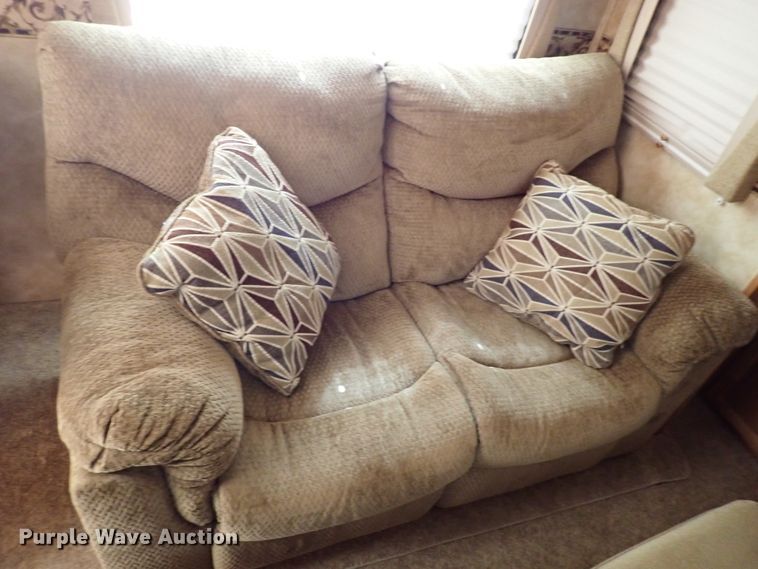 image for item DJ0094 2008 Heartland Big Horn  camper