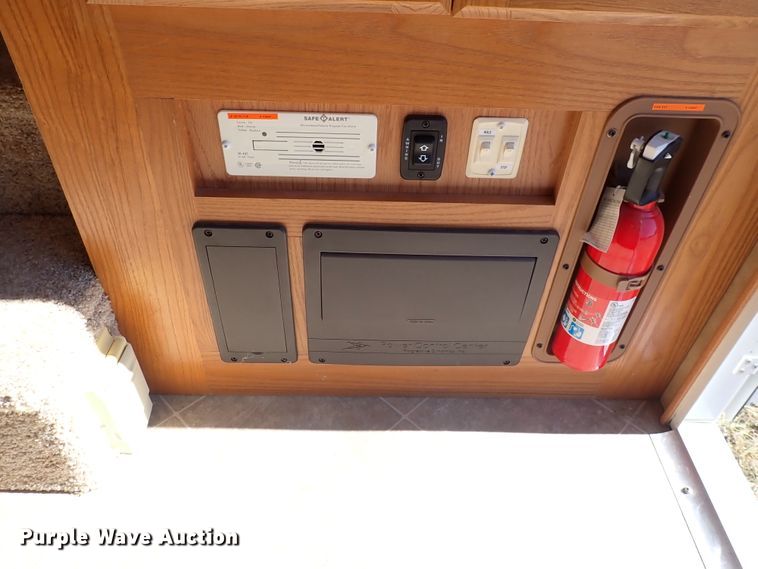 image for item DJ0094 2008 Heartland Big Horn  camper