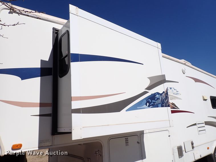 image for item DJ0094 2008 Heartland Big Horn  camper