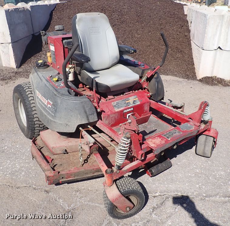 image for item DJ0143 Ferris IS5000  ZTR lawn mower