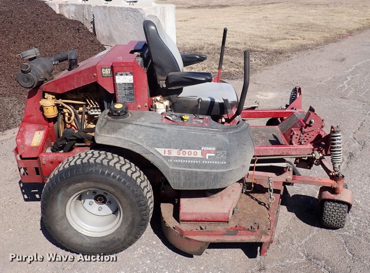 image for item DJ0143 Ferris IS5000  ZTR lawn mower