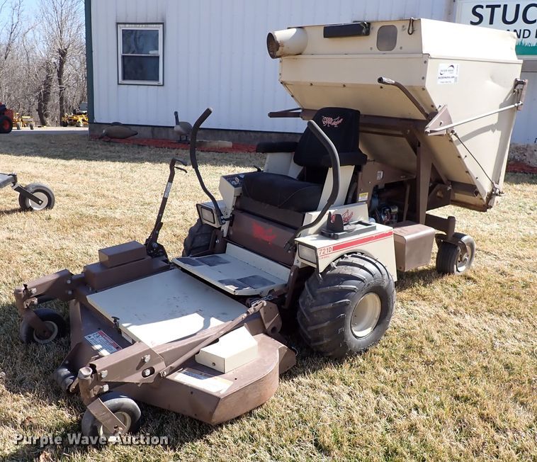 image for item DJ0203 Grasshopper 721D  ZTR lawn mower