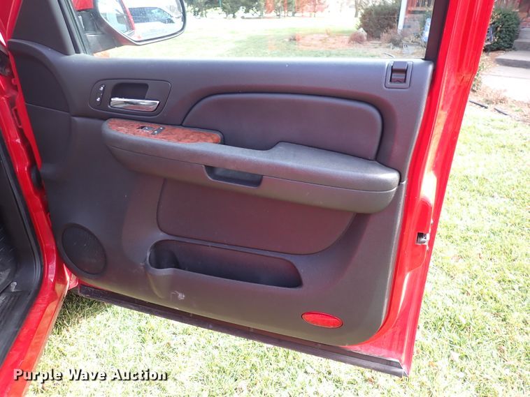 image for item DJ0209 2007 Chevrolet Silverado 1500  Crew Cab pickup truck