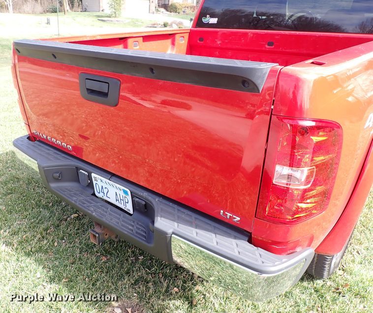 image for item DJ0209 2007 Chevrolet Silverado 1500  Crew Cab pickup truck