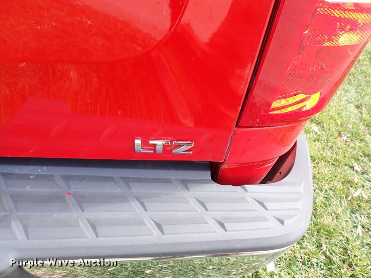 image for item DJ0209 2007 Chevrolet Silverado 1500  Crew Cab pickup truck